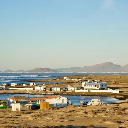 The Wind's Breath, Perfect For Relaxing Getaway Сasa de vacaciones La Oliva